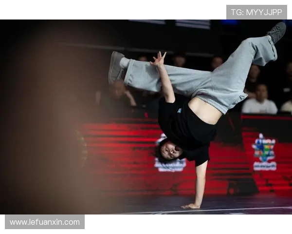 武汉滑板队在全国街舞大赛积分榜上以66分稳居第一名引发关注