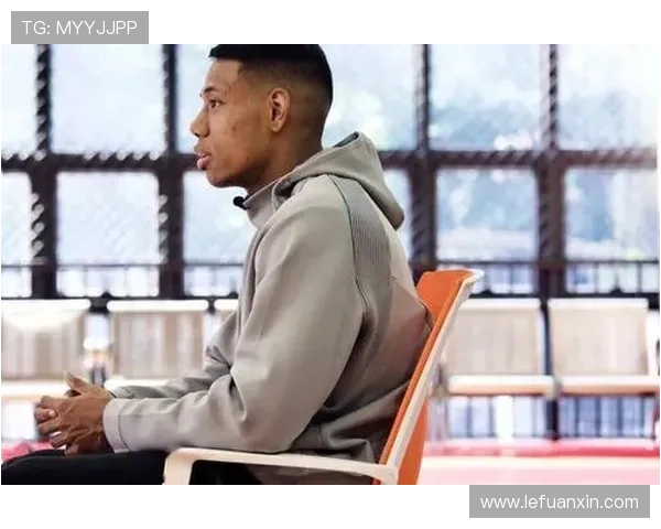 祝铭震：从青涩少年到电竞明星的成长之路与奋斗故事