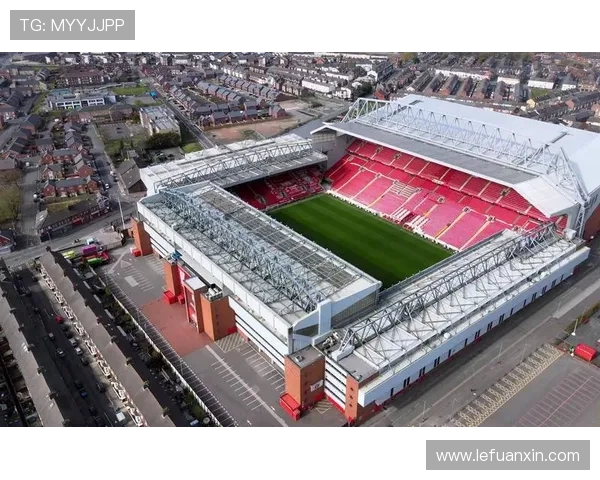 英超激战利物浦主场迎战莱切城争夺三分荣耀之战