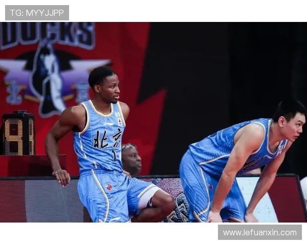 齐麟的崛起之路：从默默无闻到篮球赛场的耀眼明星