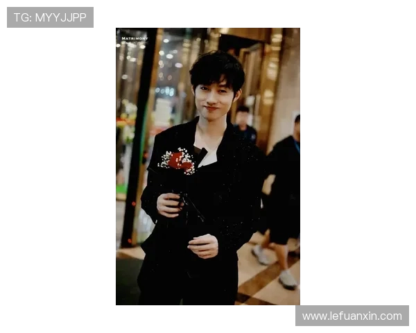 李伟专访：从青涩少年到足球明星的成长之路回顾